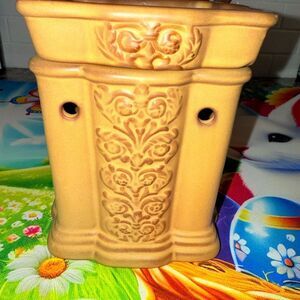 Scentsy Tan Home Accent Warmer